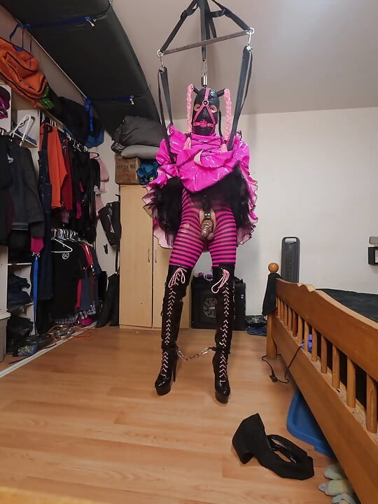 Sissy Maids Strap Self Bondage