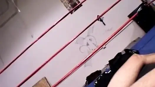 Sarışın orta yaşlı seksi kadın ateşli halka karşılaşmasında delikanlıya hükmediyor