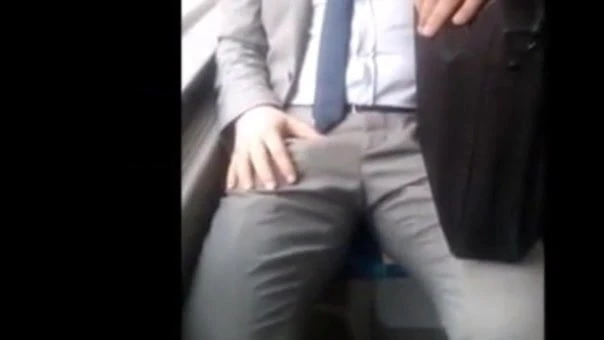 버스에서 딱 맞는 wanker