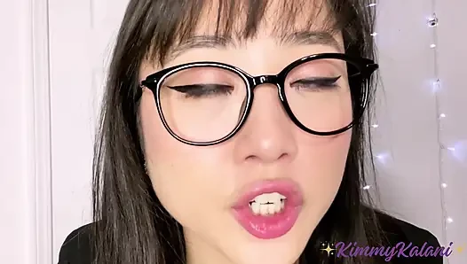 Asyalı hatun tıbbi çalışma sırasında penisinle aşık oluyor -asmr- kimmy kalani
