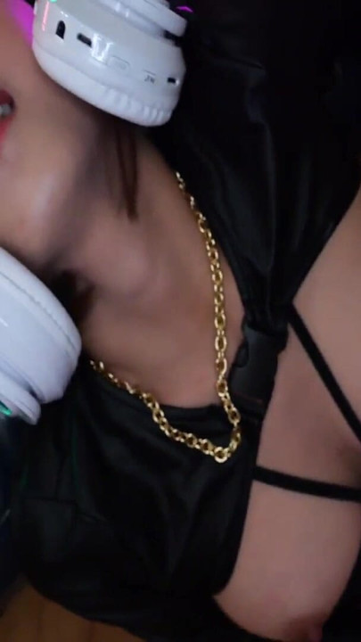 Tokyos mest erotiske tispe! Kjører gjennom videoen raskt. | Klipp 1