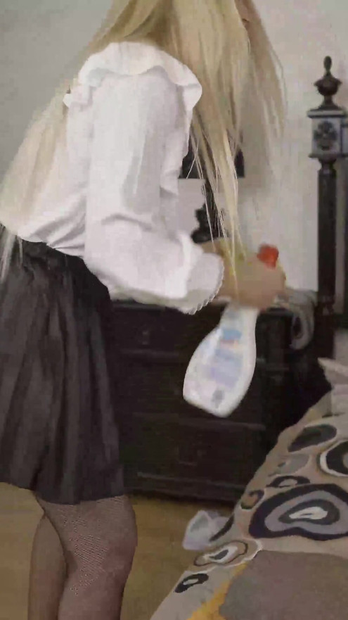 Cleaning Lady in the Hotel Overlooks the Guest While Jerking off