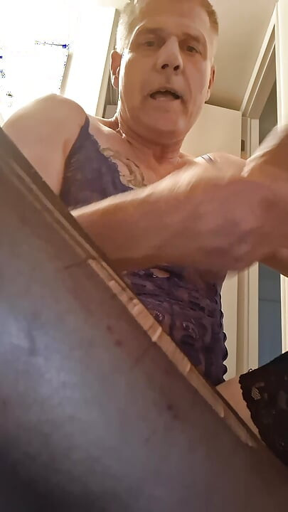 Cuckold cleanup
