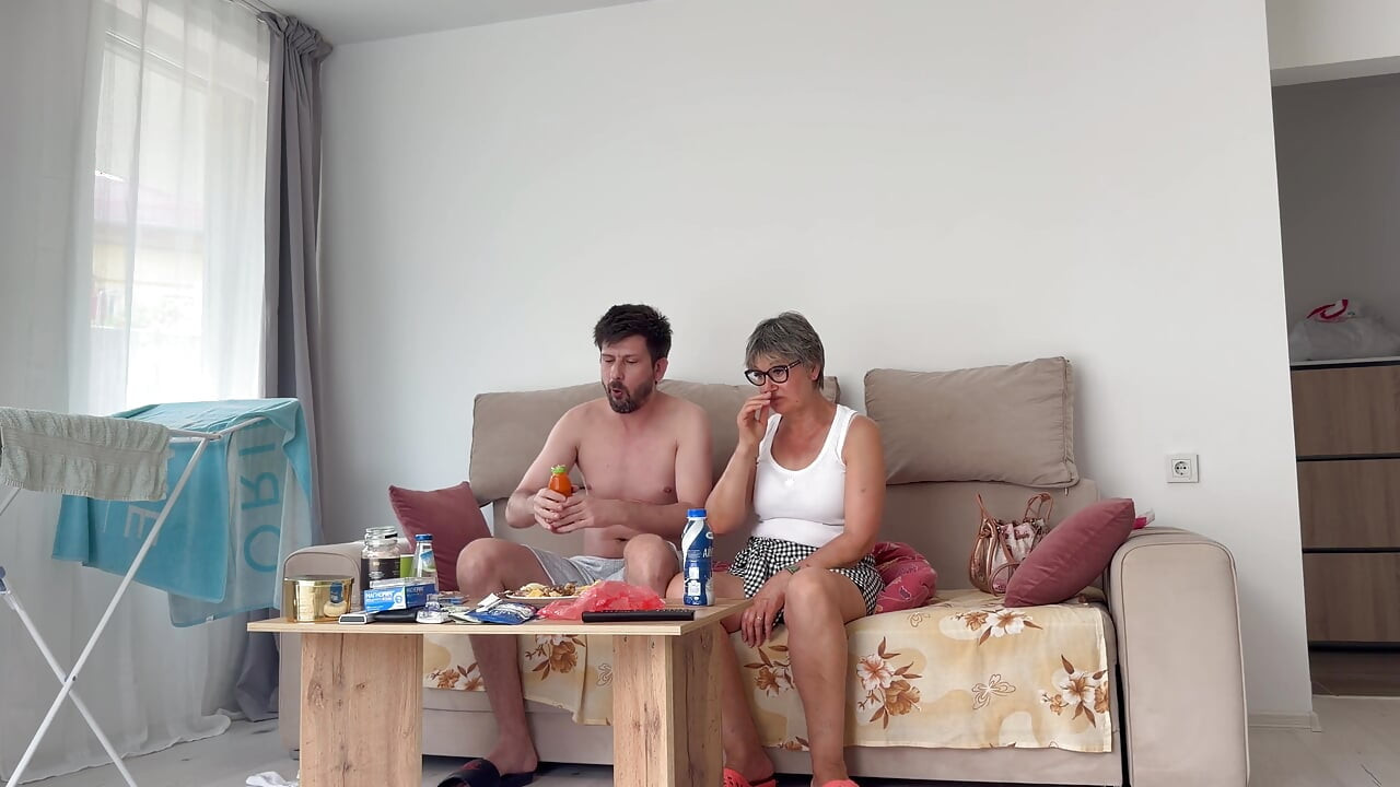 De anale oma 15 - biefstuk en anaal