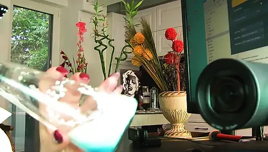 The dark queen experiment