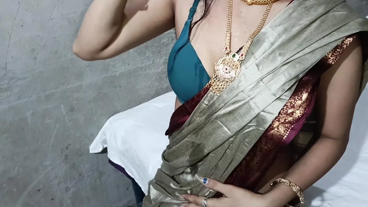 Lucky Dever ji who have chance to fuck her beautiful bhabhi