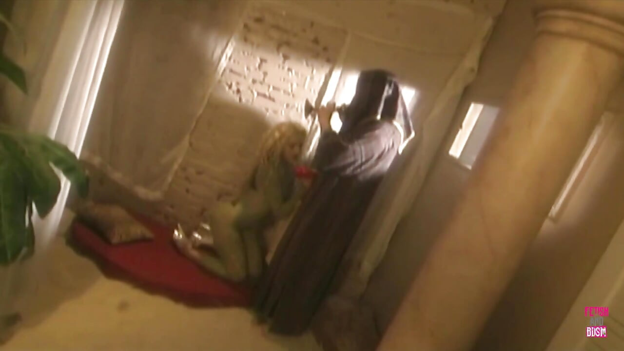 Absolutely Beautiful Blonde Ava Vincent Plays the Cobra and Gets Fucked Doggy Style