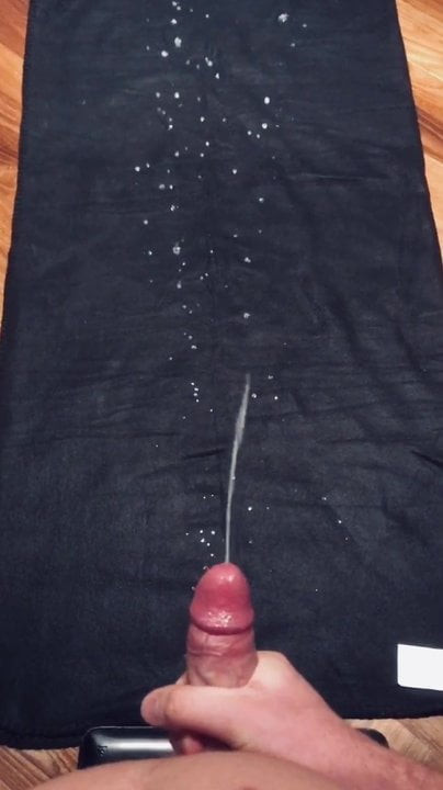 Huge Cumshot