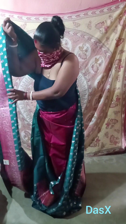 Green Saree Dropping Solo SFW | Clip 2