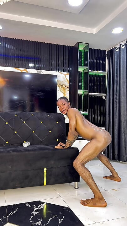 โดนเย็ดโดยสองหนุ่มผิวดําไนจีเรียควยใหญ่ผิวดํา