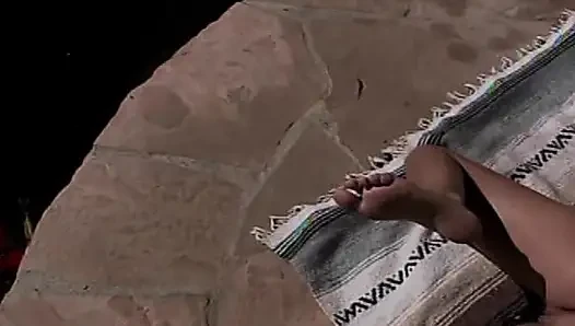 Wunderschöne blonde lesbische schlampen ficken sich gegenseitig mit strapon