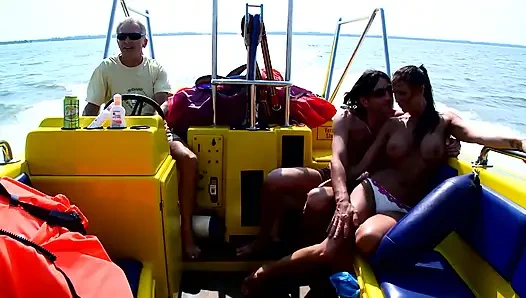 Hot Vacation Babes Wild Outdoor DP Fucking