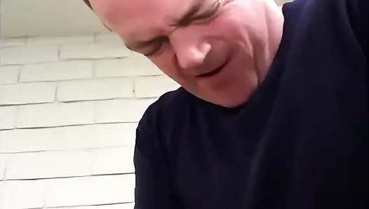 Die Alten Schweine Und Das Mädchen