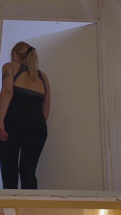 Sexy Stepmother-in-law Elizabeth Fucks Her Stepson-in-law in the Bathroom While Her Stepdaughter Is at Work and Gets Cum in Her