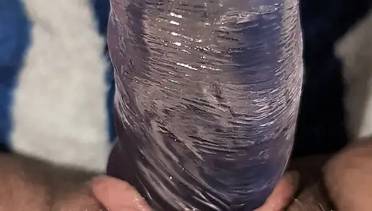 Новый огромный дилдо в киску сквиртует, соло милфы-бабули