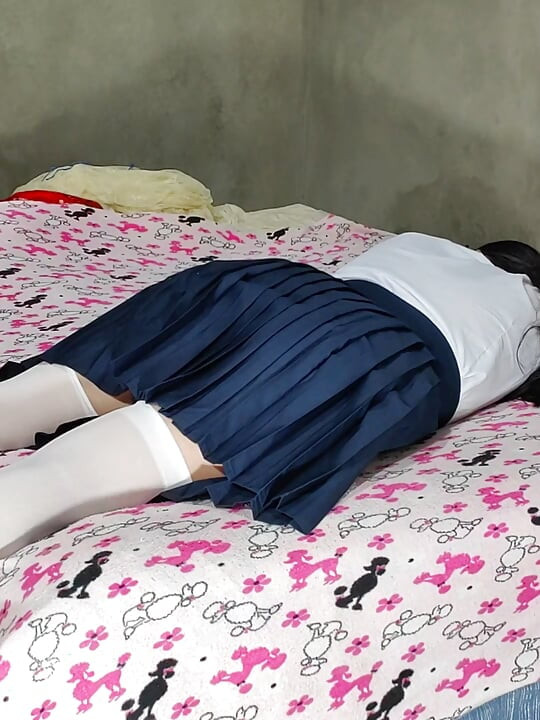 Daddy! I've arrived! Virgin in Class Uniform ends up fucked in my Tamil Indian Room x video.
