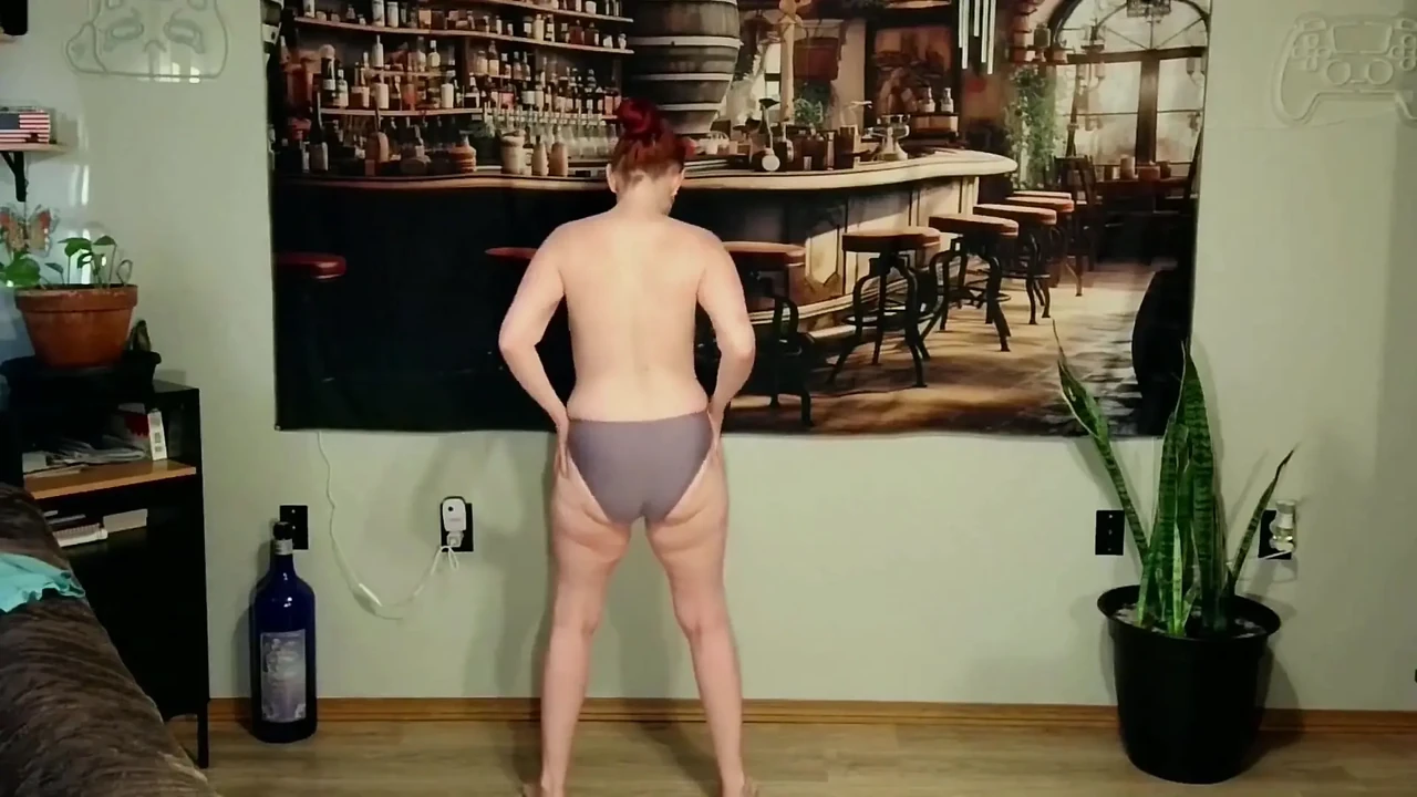 7 Panty Show off