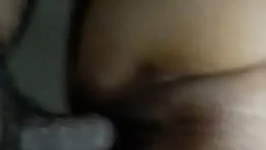 Hintli yenge sonali için büyük yarakla sert sikişiyor