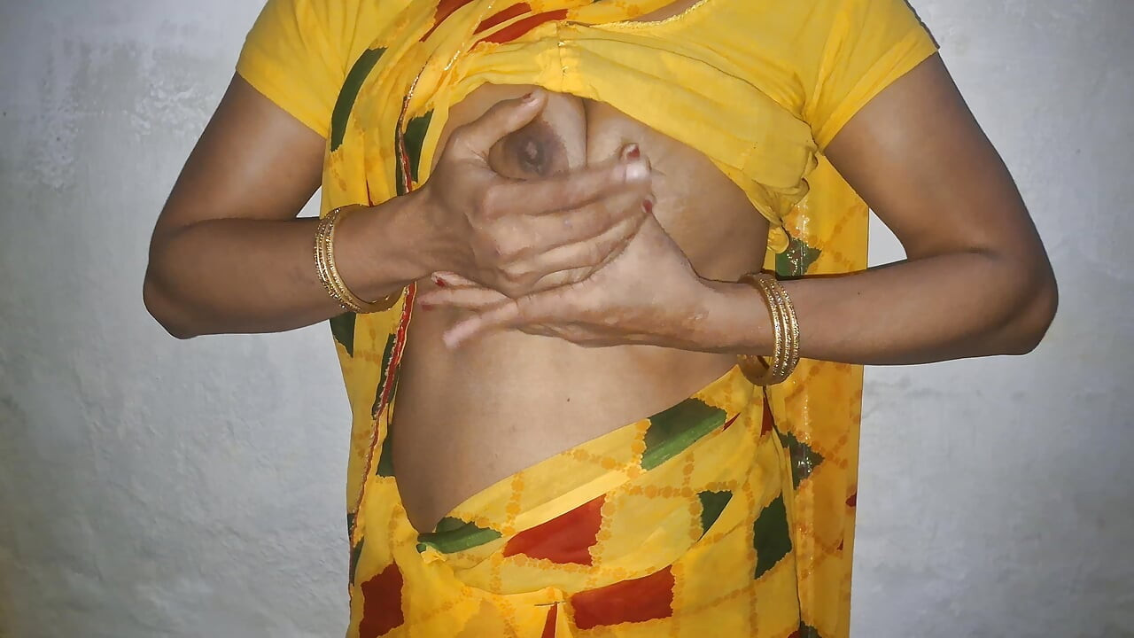 Грудастая женщина с сиськами сосет мой хуй