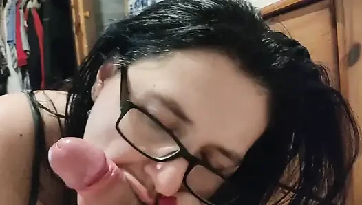 밀프 빨고 정액 삼키기