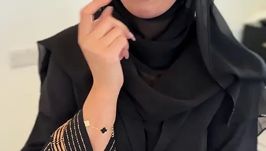 Aaliyah Ends Ramadan with an Urdu JOI