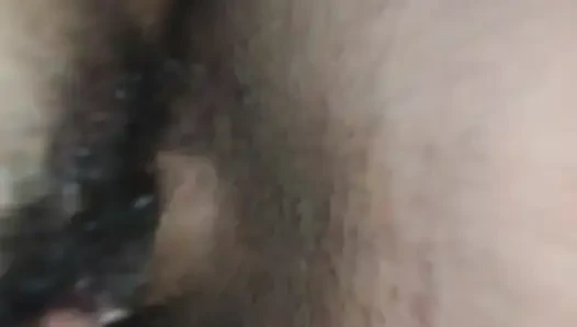Pria dominan ngentot memek istriku.