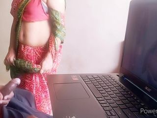 Masturbieren vor indischem Zimmermädchen