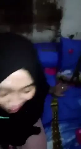 Минет в хиджабе, камшот