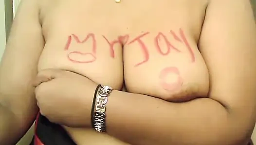 Сладкая Спандана в стрип-чате вживую