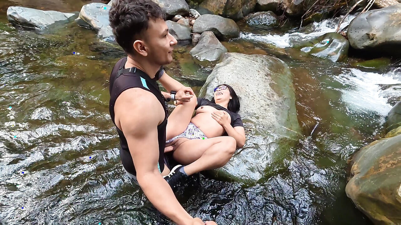 PART ONE fucking in the river.. SEX IN PUBLIC a madness lets her face be filled with cum