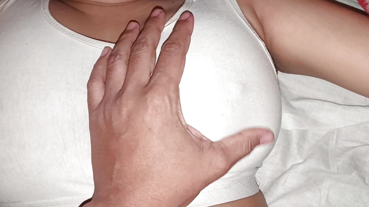 CUTE INDIAN HORNY VILLAGE GIRL FUCKING VIDEO.