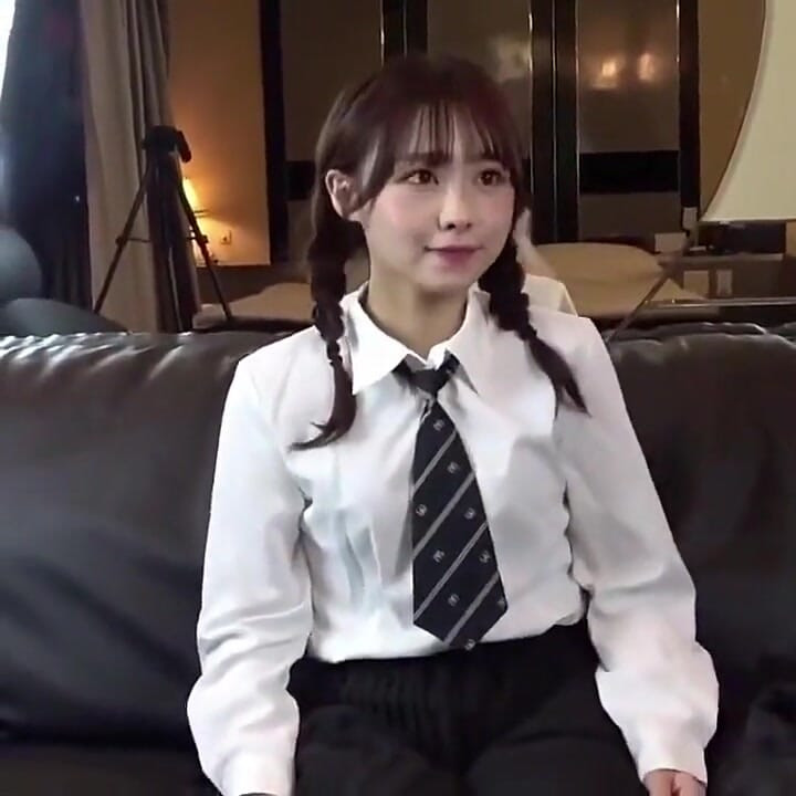 팬을 사랑하는 귀여운 스타의 활동적인 아이돌 달링, 개인, 기꺼이 만남