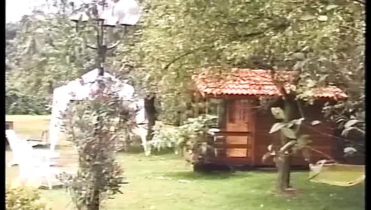 Deutsche schlampe bekommt ihr enges analloch penetriert