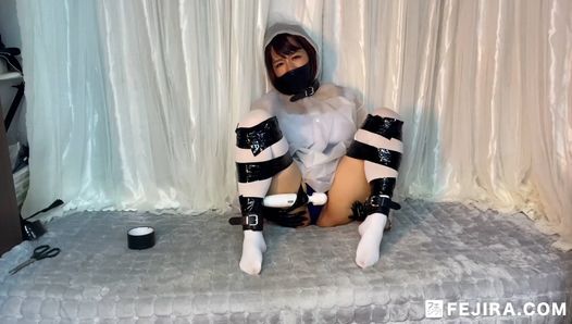 Fejira com – Raincoat bondage and vibrator orgasm