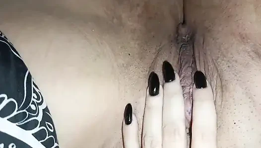 Teasing my Pussy