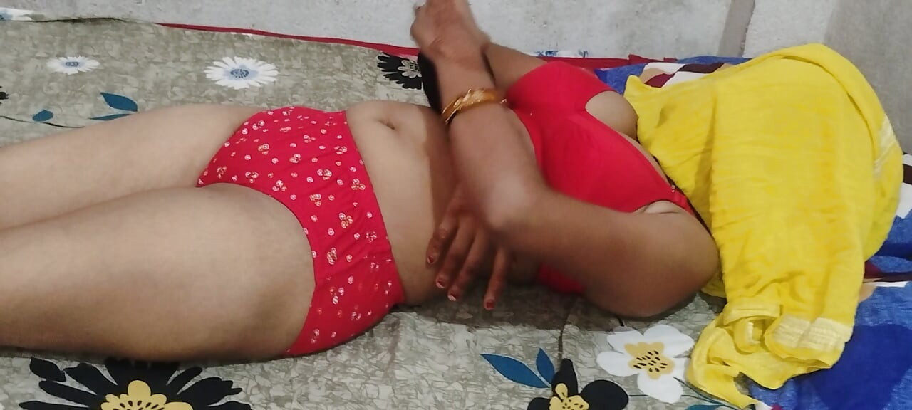 देसी सुंदर हॉट मेरी पत्नी की थुकाई