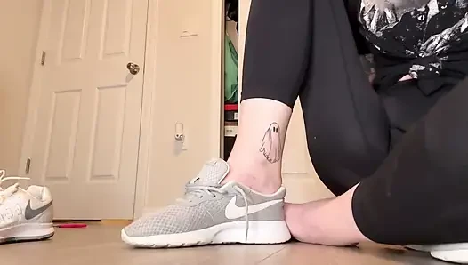 Size 16 Feet Squeezing Into Smaller Size Sneakers