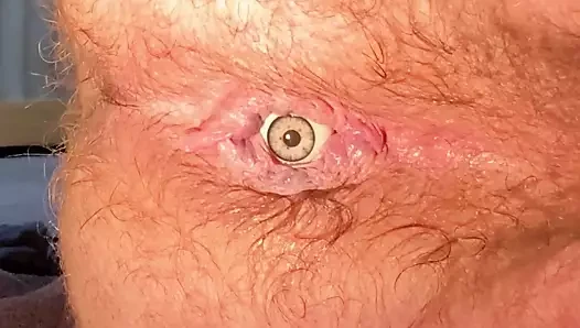My brown eye is actually a green eye!!!