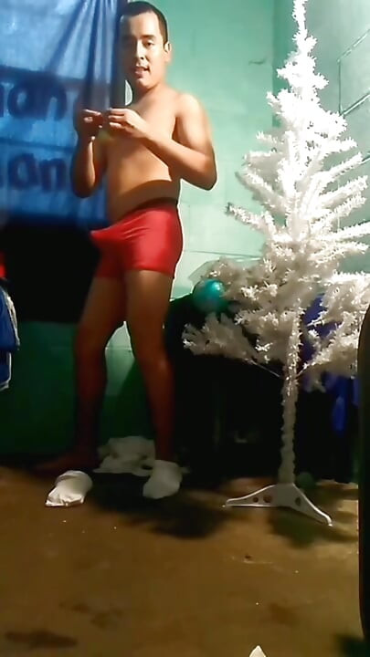 Jesus en boxer tocandose el pene compilación #2