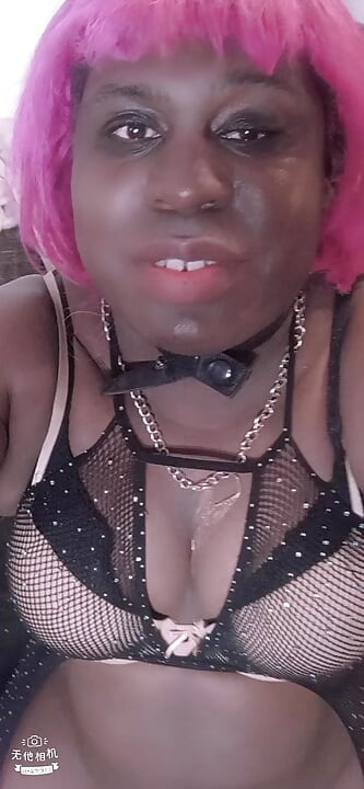 Punky new couch slut wearing fish net