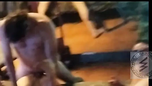 Arkadaşlar arasında seks gecesi