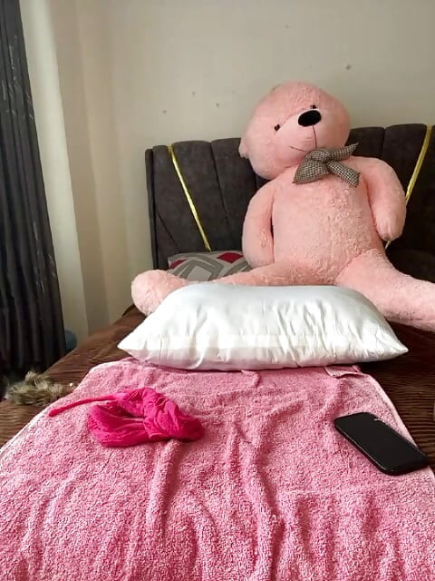 Extremo fisting e orgasmo para a buceta apertada