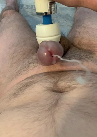 Slowmo Cumshot with Vibrator