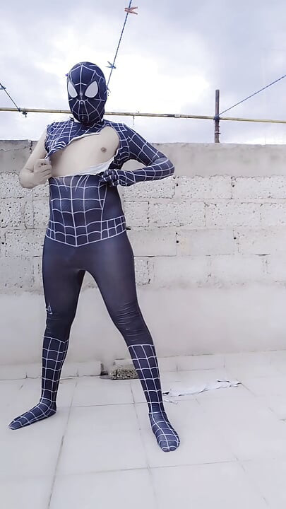 Spider-Man showing his ass on the roof