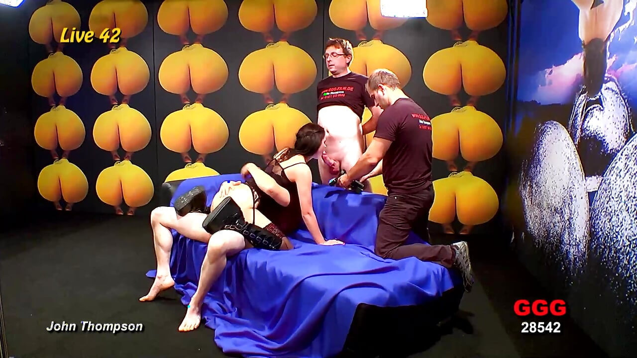 Beefy Stud Fucks Two Silicone Whores in Drooling Ass Fuck Threesome Orgy