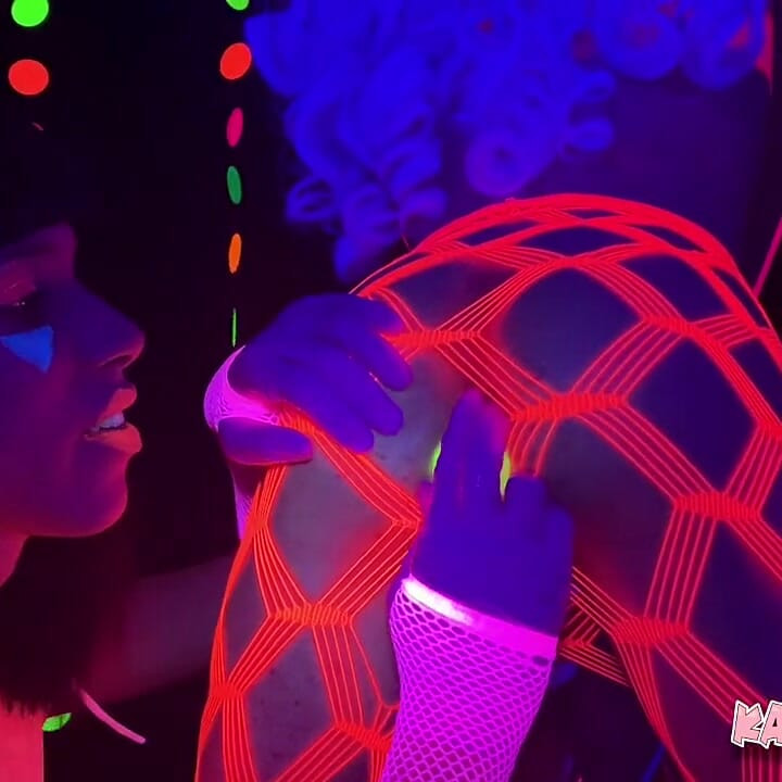 Neon Cream Dream