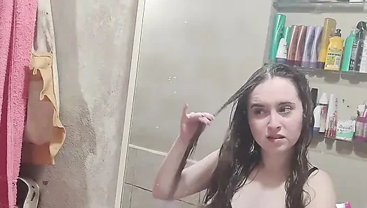 Feuchte haare bürsten