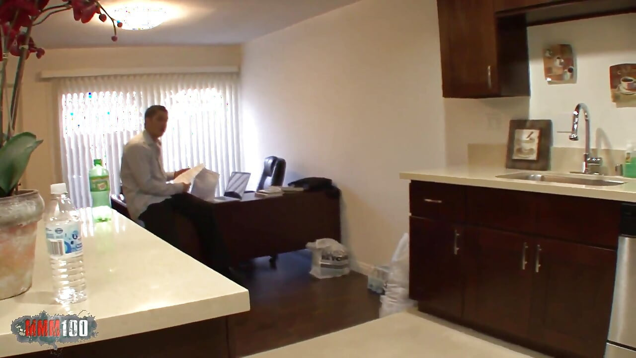 Aby go przyciągnąć bez robienia niczego ...