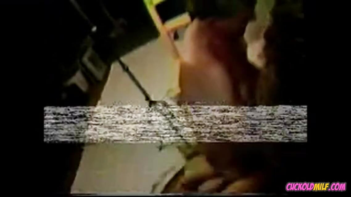 カッコウミルフ - 浮気する妻