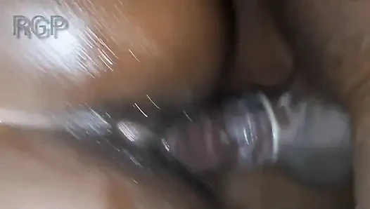 Ngentot istri saudara perempuanku karena dia selalu suka banget sama kontolku di dalam memeknya waktu istriku lagi nggak di rumah